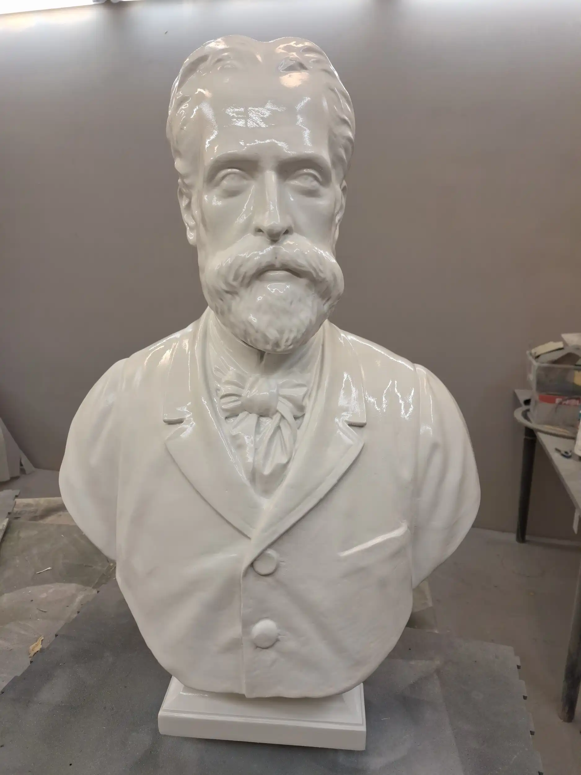 Drukowana w 3D urna Duamutefa